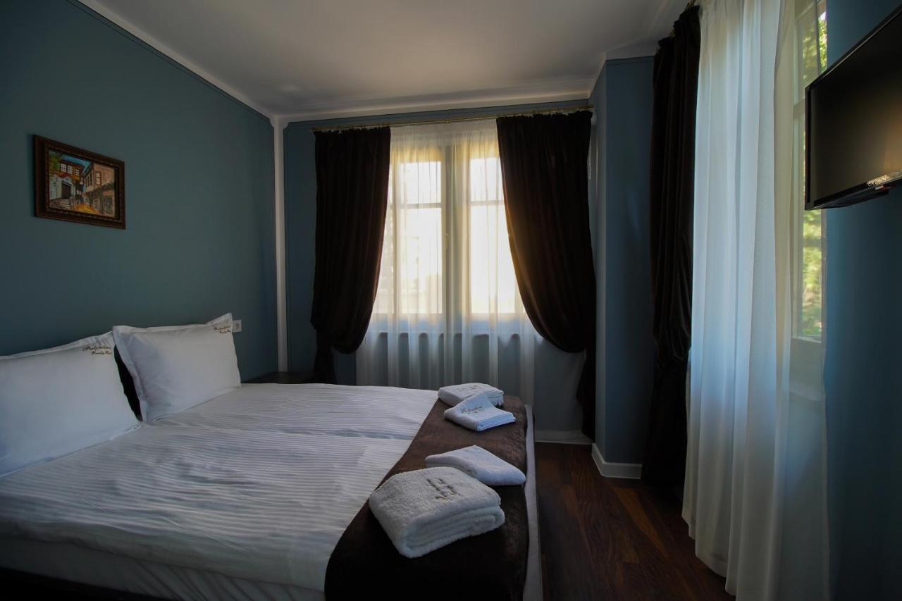 Pulpudeva Family Hotel Plovdiv Buitenkant foto