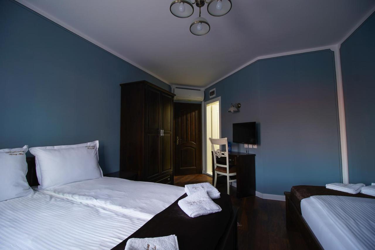 Pulpudeva Family Hotel Plovdiv Buitenkant foto