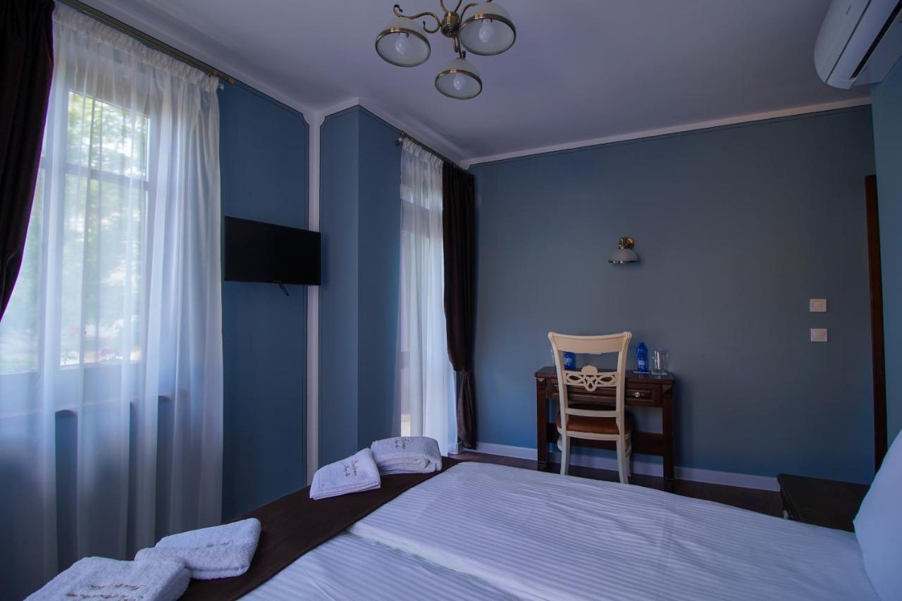 Pulpudeva Family Hotel Plovdiv Buitenkant foto